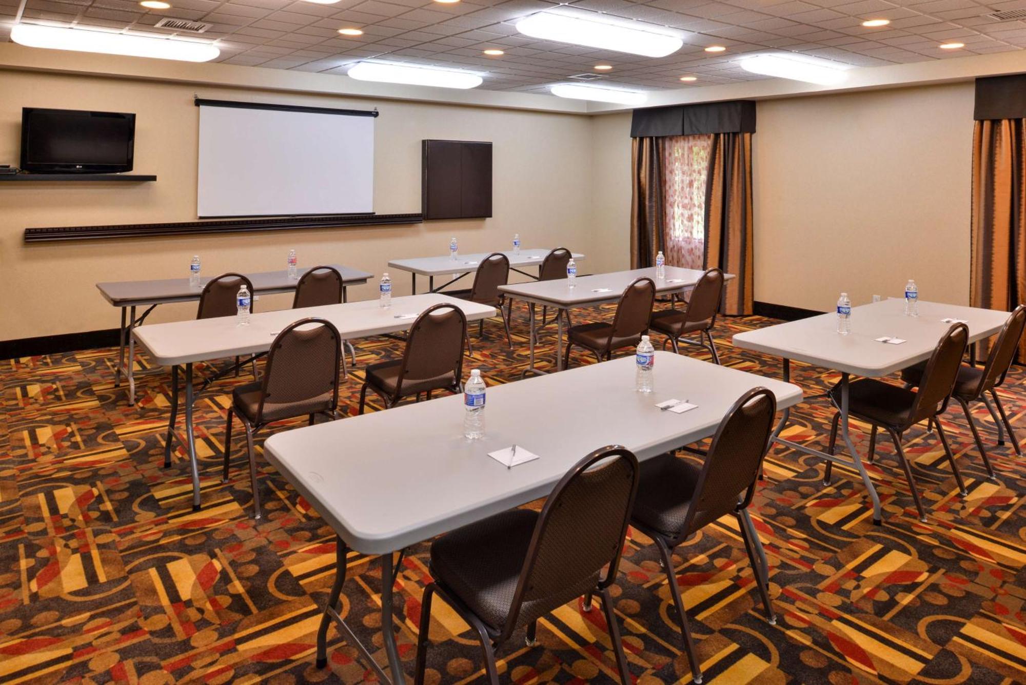 Wingate By Wyndham Steubenville Ngoại thất bức ảnh